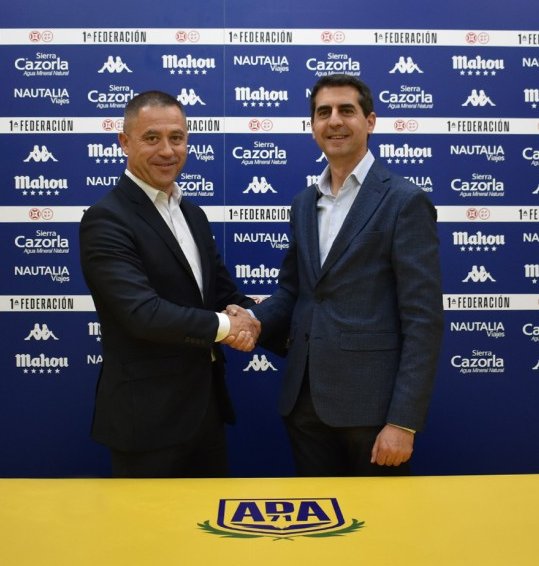 La correduría de seguros Rasher, nuevo patrocinador de la A.D. Alcorcón Firma acuerdo Rasher
